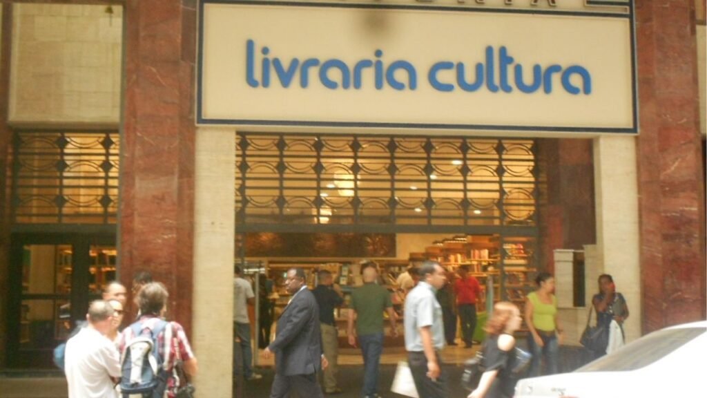 Justiça decreta falência pela terceira vez de uma das livrarias mais amadas do Brasil