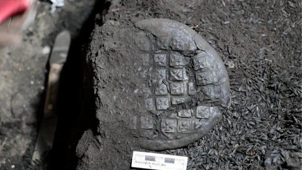 Pão de 1.300 anos com a imagem de Cristo é encontrado na Turqui