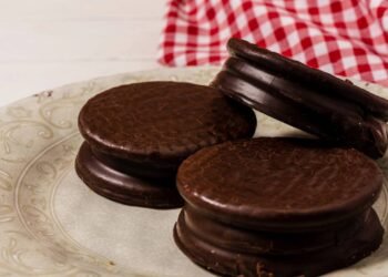 A 160 km de Buenos Aires, um vilarejo histórico atrai turistas com sua Festa do Alfajor Artesanal