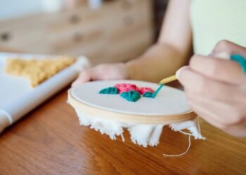 4 ideias práticas e fáceis de como ganhar uma renda extra com artesanato