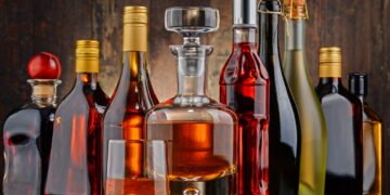 Receita Federal emite comunicado sobre metanol encontrado em bebidas destiladas