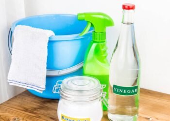 A mistura caseira mais poderosa para limpar e desinfetar sua casa