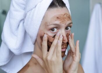 O ritual de beleza sustentável que começa e termina com seu café da manhã