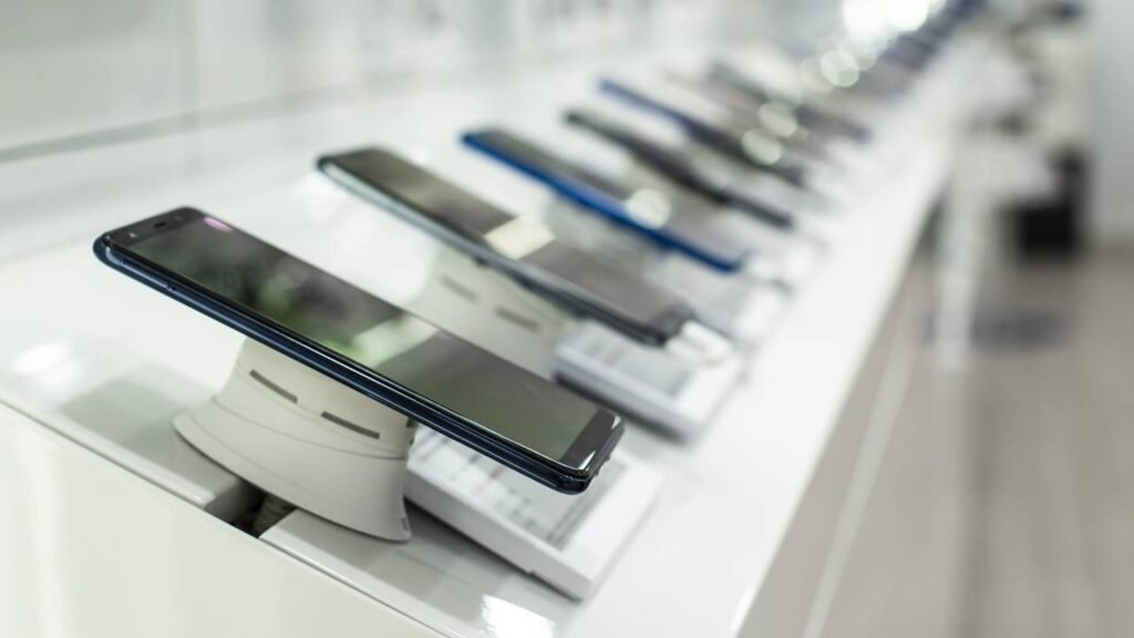 Entenda de uma vez por todos a como comprar um celular bom e barato