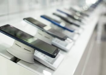 Entenda de uma vez por todos a como comprar um celular bom e barato