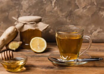 O chá mais eficaz para aliviar a dor de garganta e resfriados