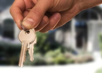 Onde deixar as chaves de casa para não perder dinheiro, segundo o Feng Shui?