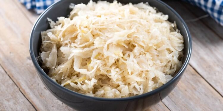 O chucrute, conhecido como Sauerkraut na Alemanha - Créditos: depositphotos.com / etorres69