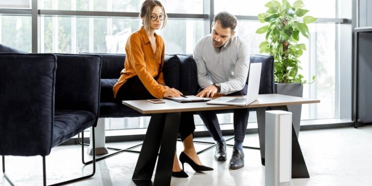 Aprenda a organizar seu orçamento e garanta mais economia em casa