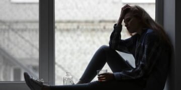 Quebre a dependência emocional quando alguém não te ama