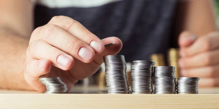 Fazendo renda extra - Créditos: depositphotos.com / VadimVasenin