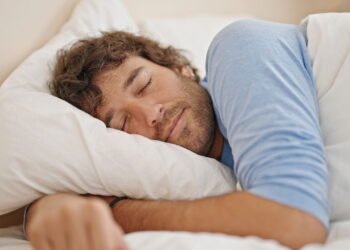 Os truques pouco conhecidos para ajudar você a adormecer mais rápido