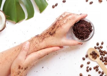 Renove sua pele em minutos com esse esfoliante corporal caseiros