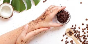 Renove sua pele em minutos com esse esfoliante corporal caseiros