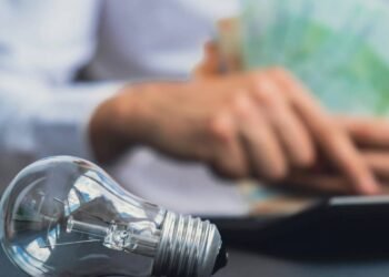 Passo a passo para acessar a Tarifa Social e conseguir desconto na conta de luz