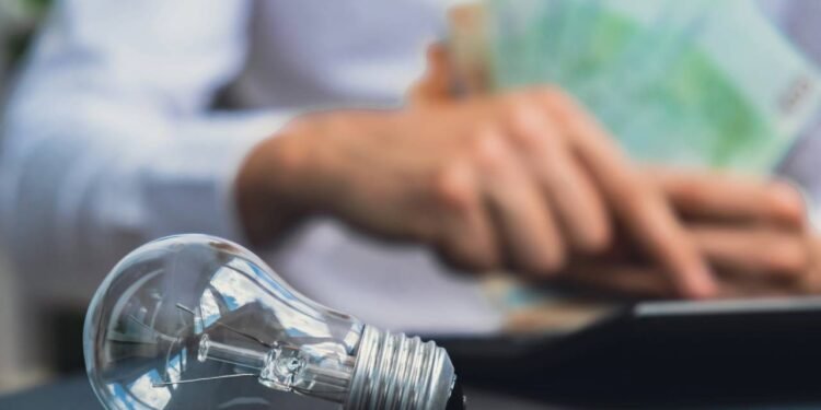 Passo a passo para acessar a Tarifa Social e conseguir desconto na conta de luz