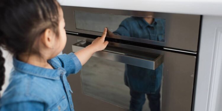 Forno pode gastar energia como 60 geladeiras e aumentar sua conta