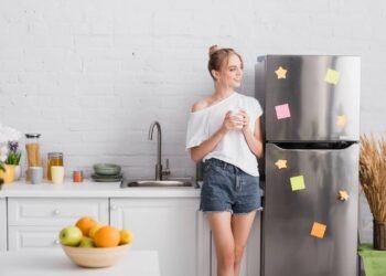 Como escolher a geladeira ideal e economizar sem abrir mão do desempenho