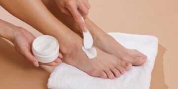 Truque caseiro que garante pés hidratados de forma rápida e simples