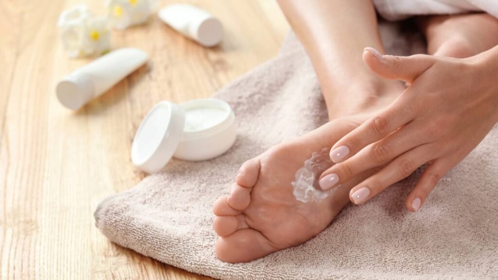 Truque caseiro que garante pés hidratados de forma rápida e simples