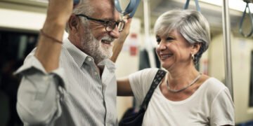 Como a Carteira do Idoso garante viagens gratuitas e mais direitos