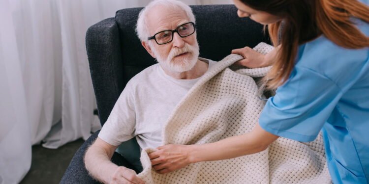 Nova Lei em proteção aos idosos aumenta punições e pode gerar multa para quem não seguir