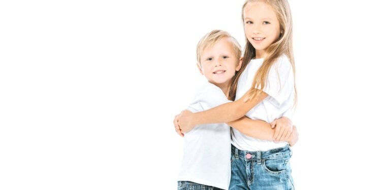 Os irmãos mais inteligentes - Estudo revela a diferença entre irmãos - Créditos: depositphotos.com / AllaSerebrina