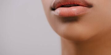 Ganhe mais volume nos lábios usando apenas 2 ingredientes