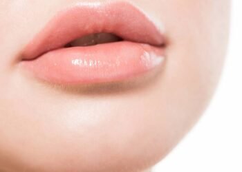Ganhe mais volume nos lábios usando apenas 2 ingredientes