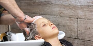 Como usar açúcar no shampoo para melhorar o cabelo