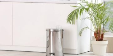 Especialista revela o melhor lugar para a lata de lixo na cozinha
