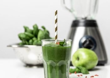 A bebida natural que ajuda a limpar o fígado e reduzir a gordura