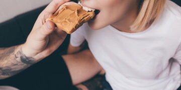 Consumir a quantidade ideal de manteiga de amendoim pode transformar sua saúde