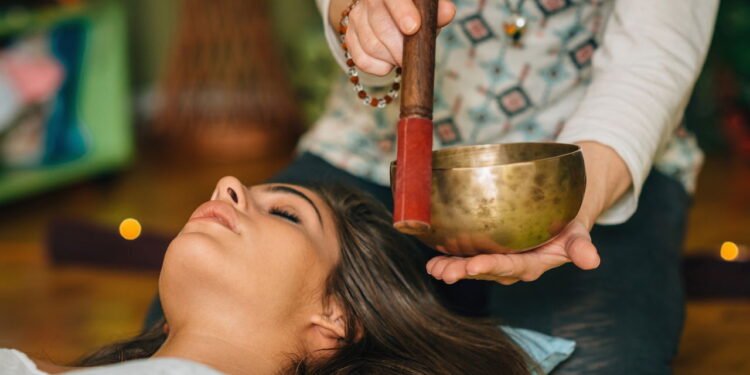 revisitar suas ancestralidades através de uma meditação guiada - Créditos: depositphotos.com / microgen