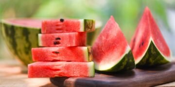 Plante melancia em casa e aproveite até a casca