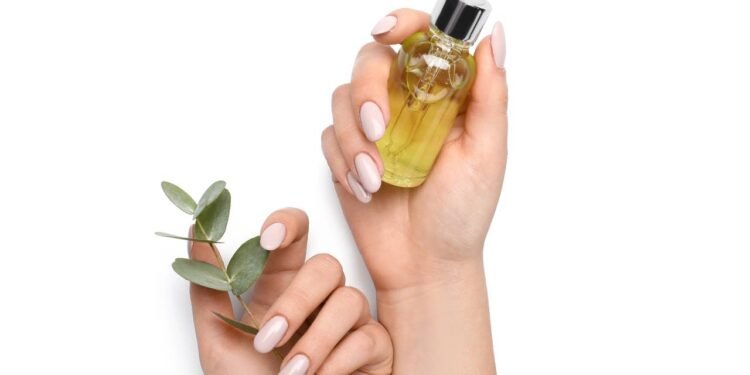 Recupere a força das suas unhas utilizando esses óleos naturais