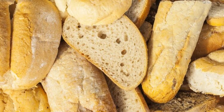 Nunca mais jogue pão fora depois de aprender essa receita - Créditos: depositphotos.com / Gashgeron