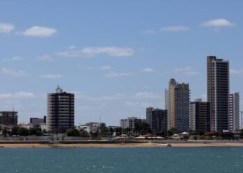 Cidade do sertão vira potência nacional com frutas, tecnologia e qualidade de vida