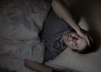 O que fazer quando você acorda no meio da noite e não consegue dormir