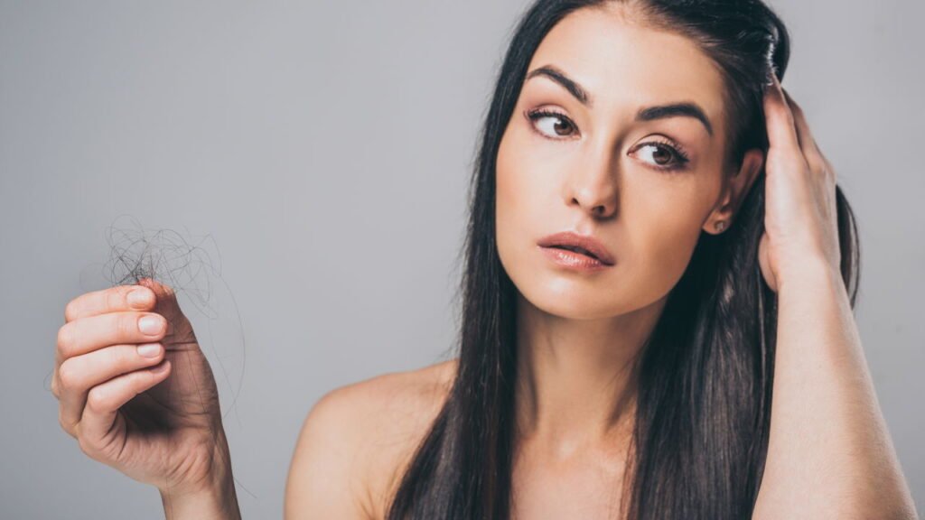 Como usar babosa para fortalecer os fios e evitar queda 