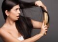 Queda de cabelo intensa pode ser sinal de alerta segundo especialistas