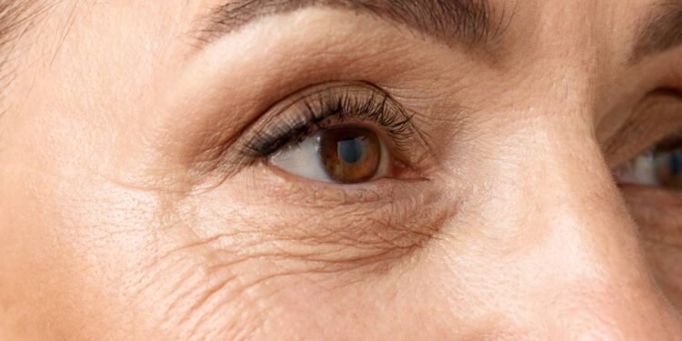 Gel natural que ajuda a suavizar rugas e hidratar a pele