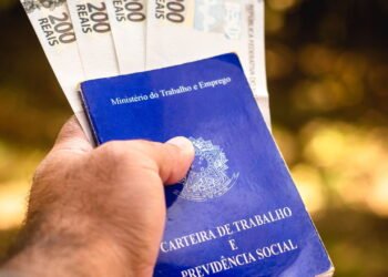 Projeto da Lei prevê aumento significativo no salário mínimo para 2026