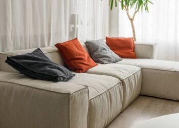 Adeus ao sofá cheio de almofadas, próximo ano será focado em outra tendência