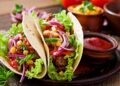 Três receitas de tacos simples e frescos para este verão