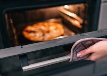 O lanche fácil que parece fast food, mas é feito em casa