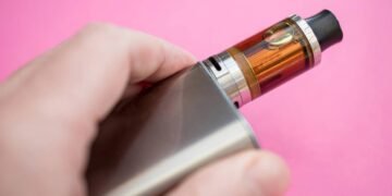 Explosão de vapes faz tabagismo disparar entre jovens