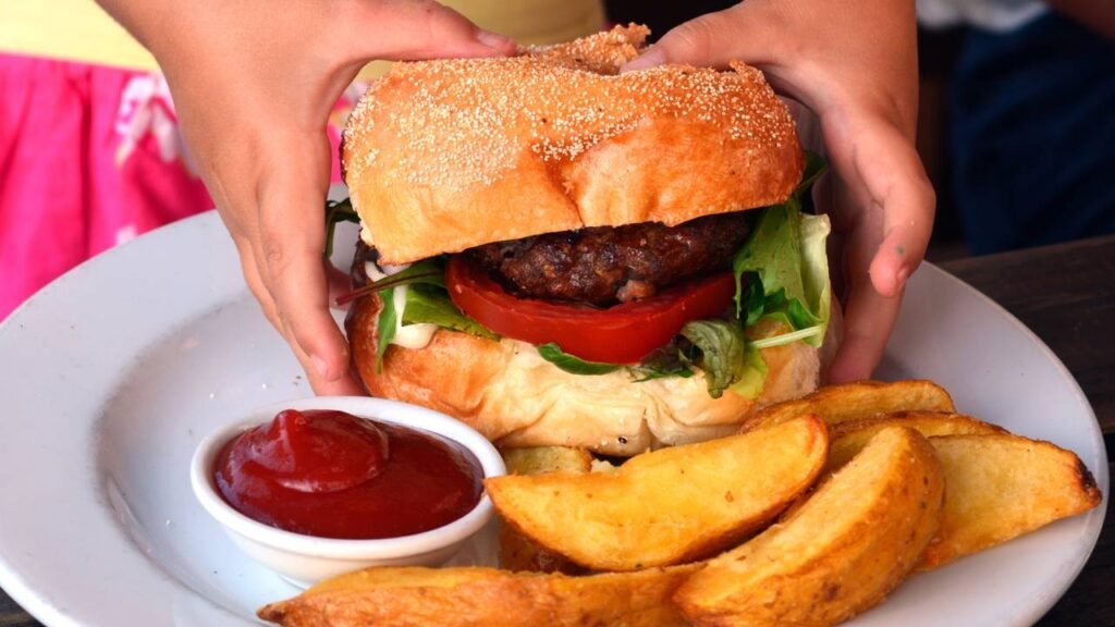 Evite comer esses alimentos durantes um resfriado para melhorar mais rápido