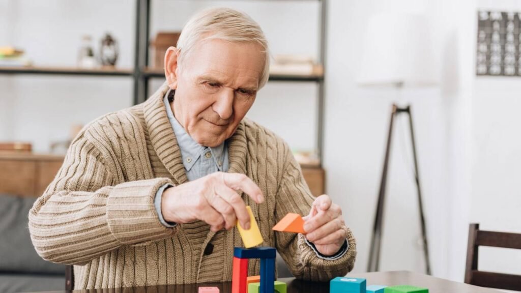Os melhores hábitos para fortalecer a mente e prevenir o Alzheimer
