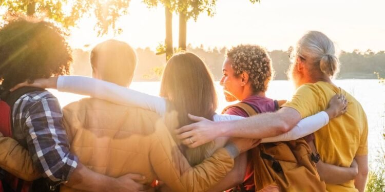 Psicóloga revela os cinco tipos de amigos que você precisa na sua vida